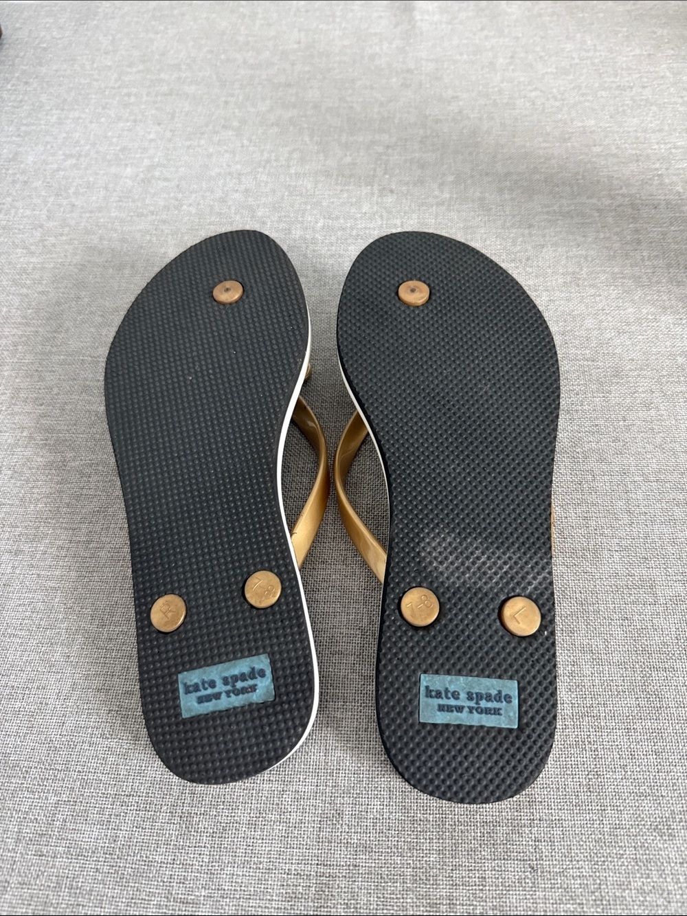 kate spade navy sandals with gold straps and green peacock print - Picture 8 of 8